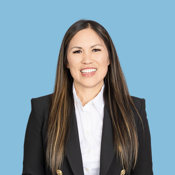 Emily-Williams-CFO-Aptarro-blue